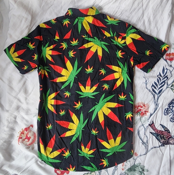 Spencers "MaryJ" button-down short-sleeved - Picture 2 of 5